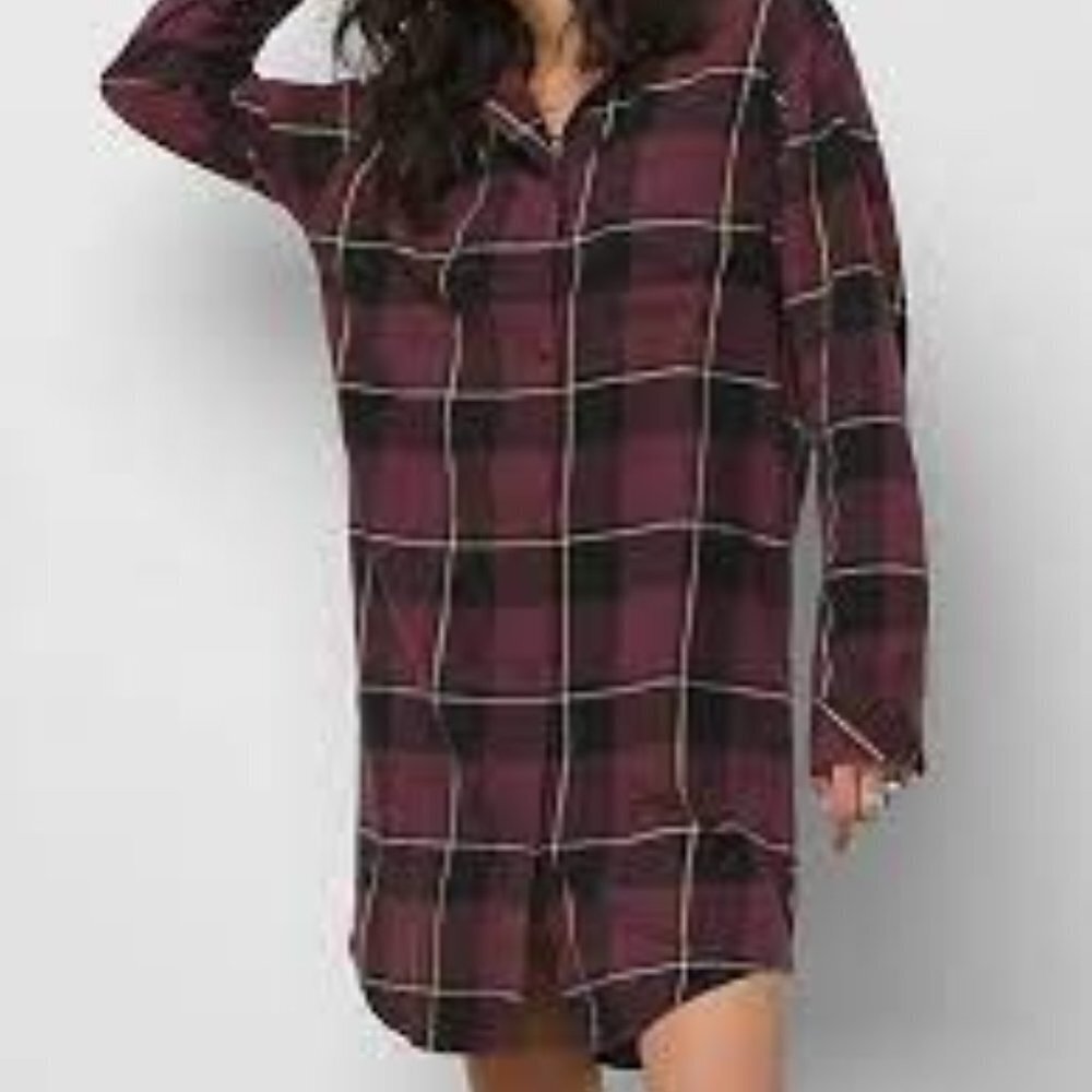 #20/80❤️ Brand new with tags Vans Almost Friday Button down shirt dress